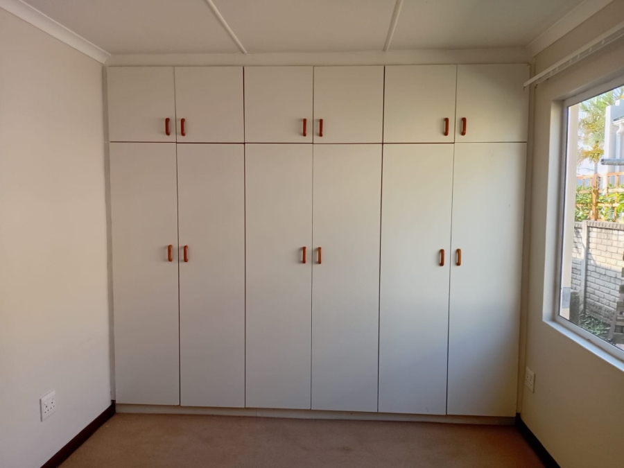 2 Bedroom Property for Sale in Beacon Bay North Eastern Cape